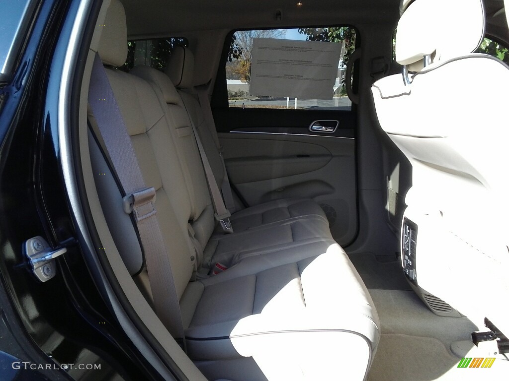 2017 Jeep Grand Cherokee Overland 4x4 Rear Seat Photo #117055529