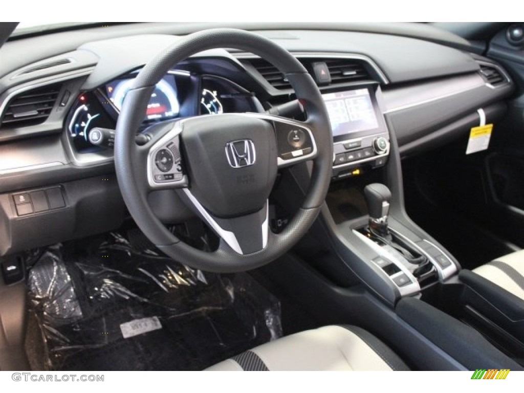 Black/Ivory Interior 2017 Honda Civic EX-T Coupe Photo #117055649