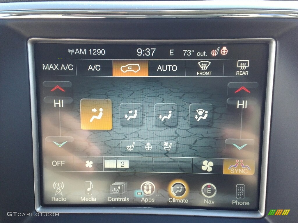 2017 Jeep Grand Cherokee Overland 4x4 Controls Photo #117055709
