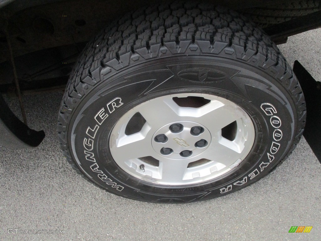 2004 Silverado 1500 LT Extended Cab 4x4 - Black / Dark Charcoal photo #3