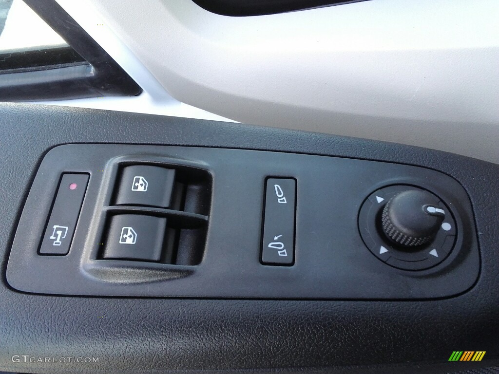 2017 Ram ProMaster 1500 Low Roof Cargo Van Controls Photo #117055988