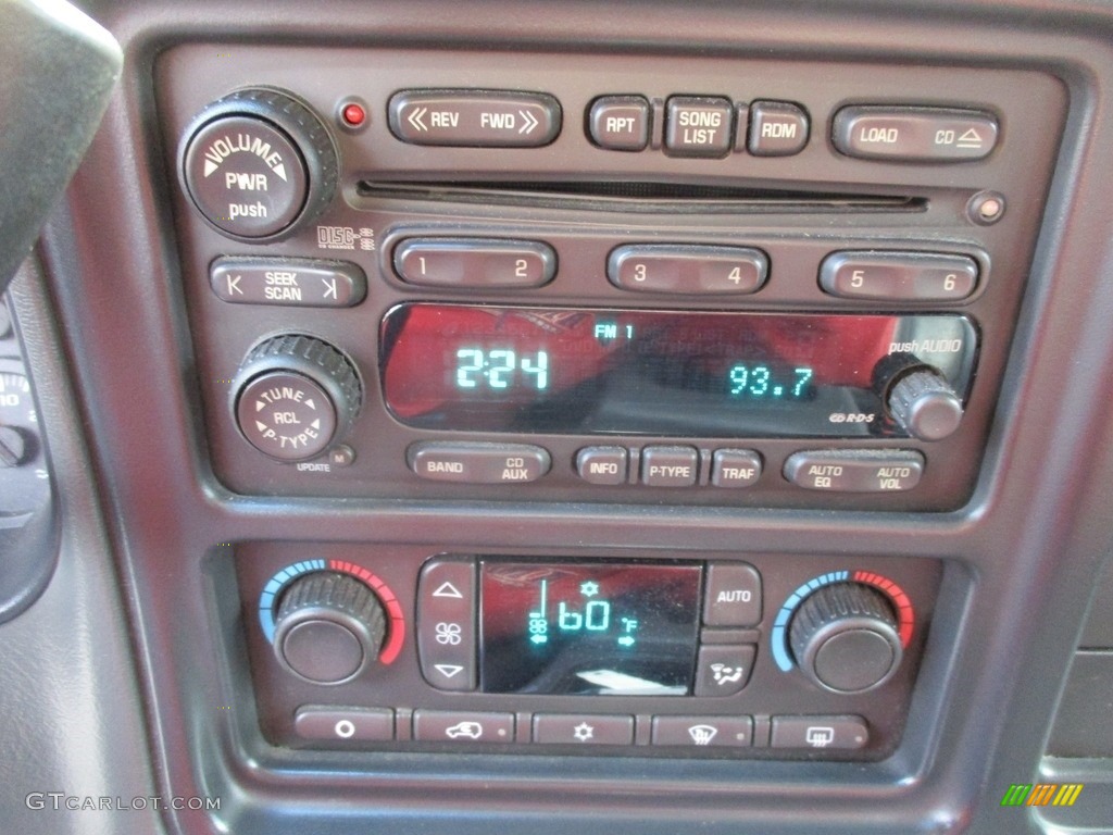 2004 Silverado 1500 LT Extended Cab 4x4 - Black / Dark Charcoal photo #30
