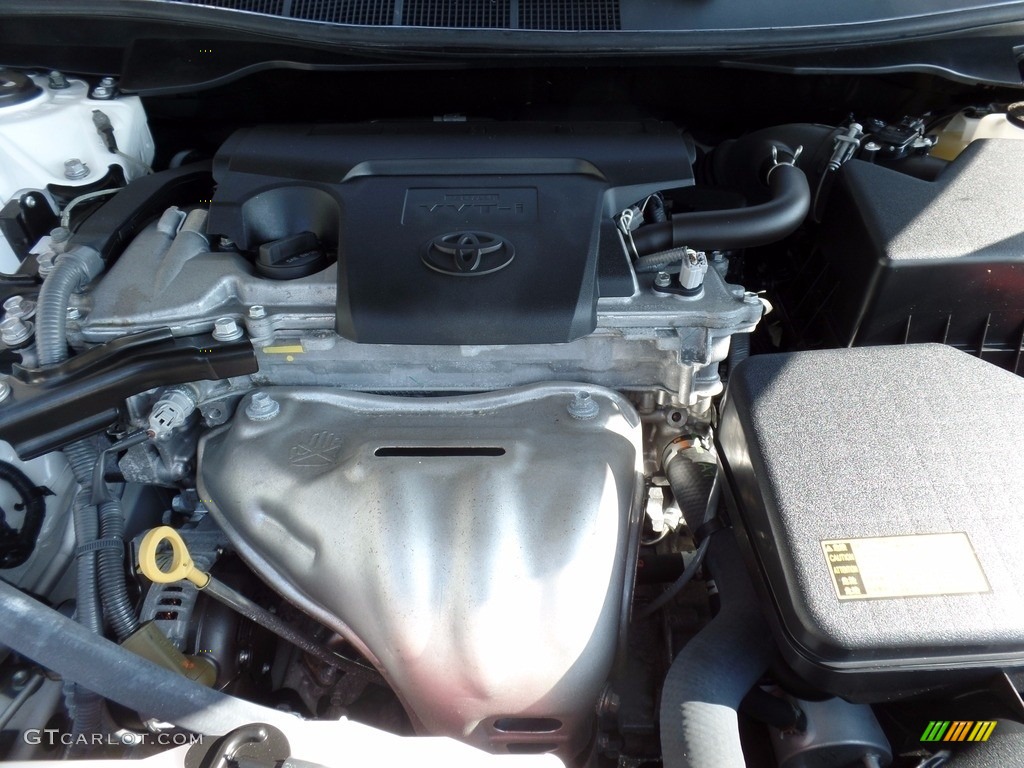 2014 Camry XLE - Super White / Ivory photo #6