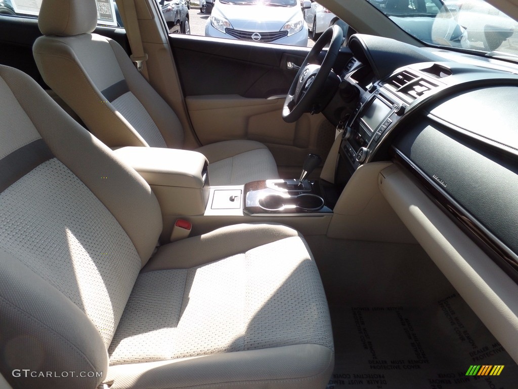 2014 Camry XLE - Super White / Ivory photo #13