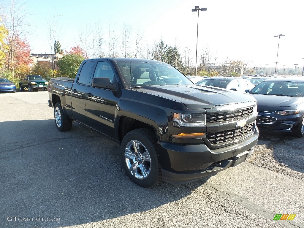 2017 Silverado 1500 Custom Double Cab 4x4 - Black / Dark Ash/Jet Black photo #3