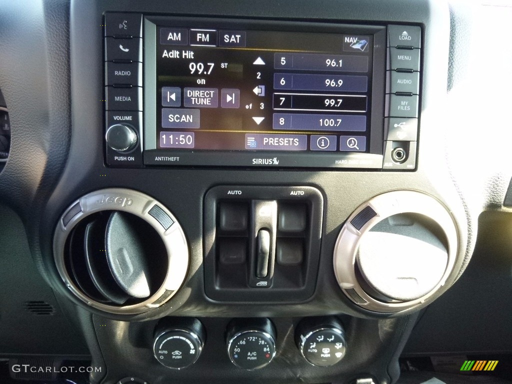 2017 Jeep Wrangler Unlimited 75th Anniversary Edition 4x4 Controls Photos