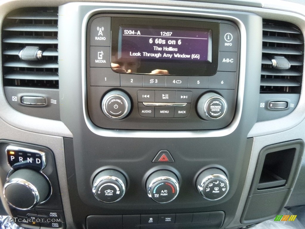 2017 1500 Express Quad Cab 4x4 - Blue Streak Pearl / Black/Diesel Gray photo #20