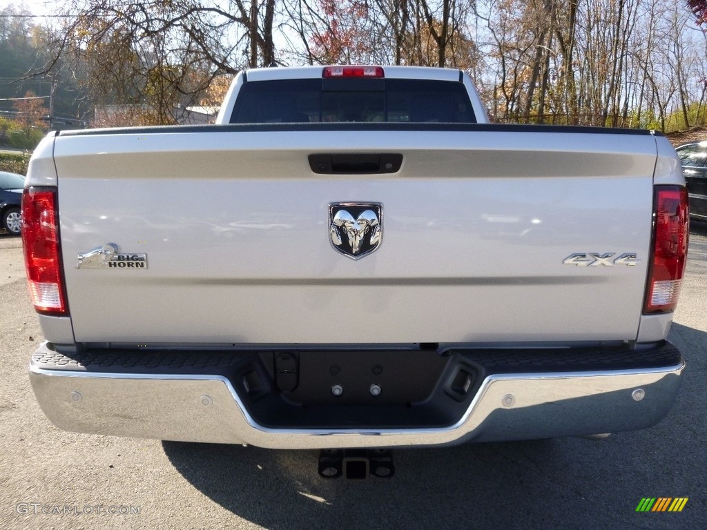 2017 1500 Big Horn Crew Cab 4x4 - Bright Silver Metallic / Black/Diesel Gray photo #4