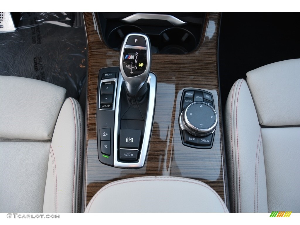 2016 BMW X4 M40i Transmission Photos