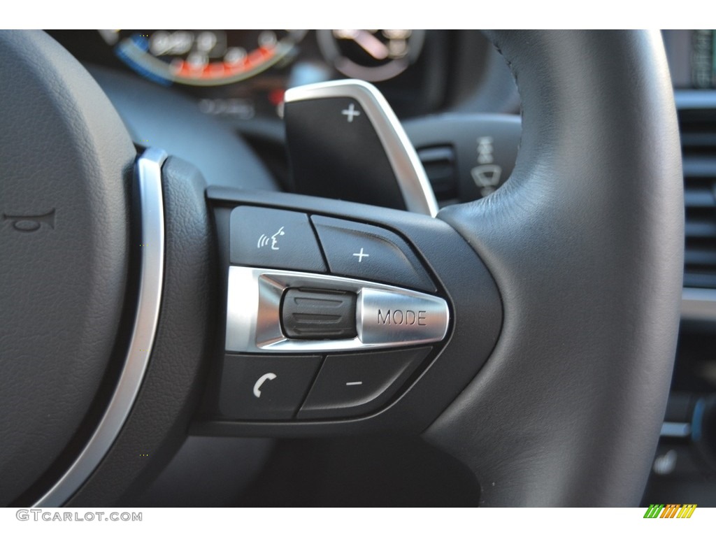 2016 BMW X4 M40i Controls Photos