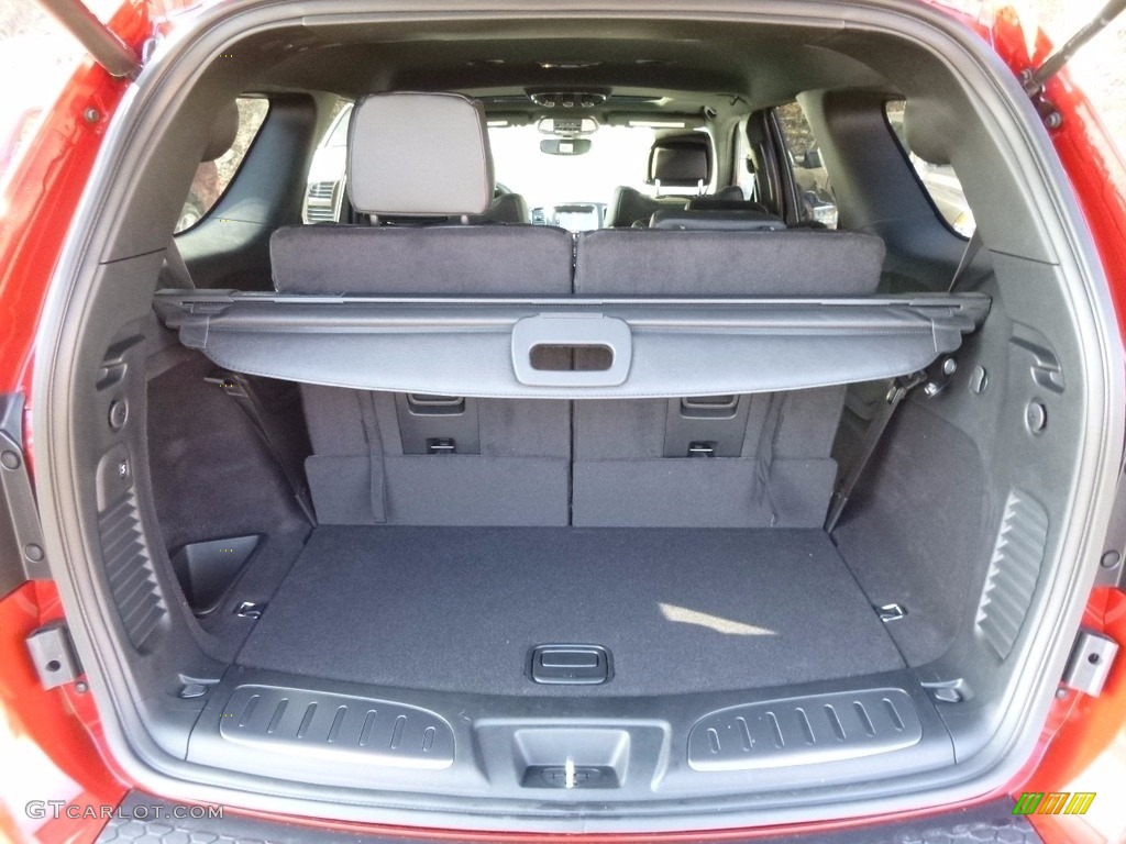 2017 Dodge Durango R/T AWD Trunk Photos