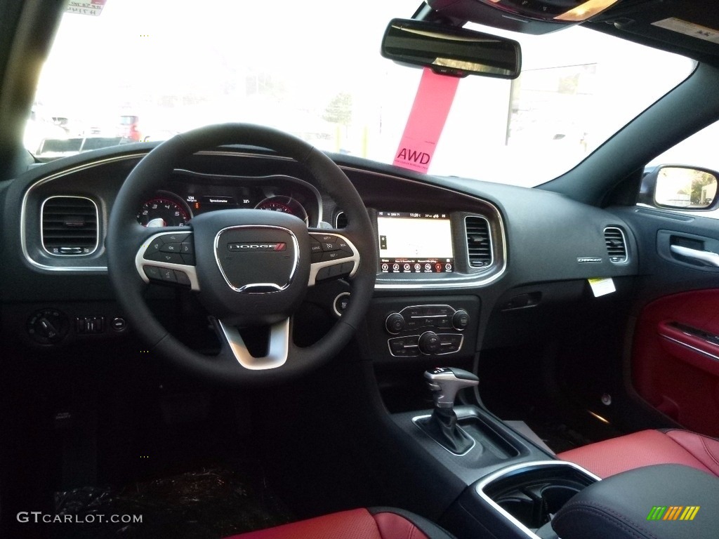 2017 Dodge Charger SXT AWD Dashboard Photos
