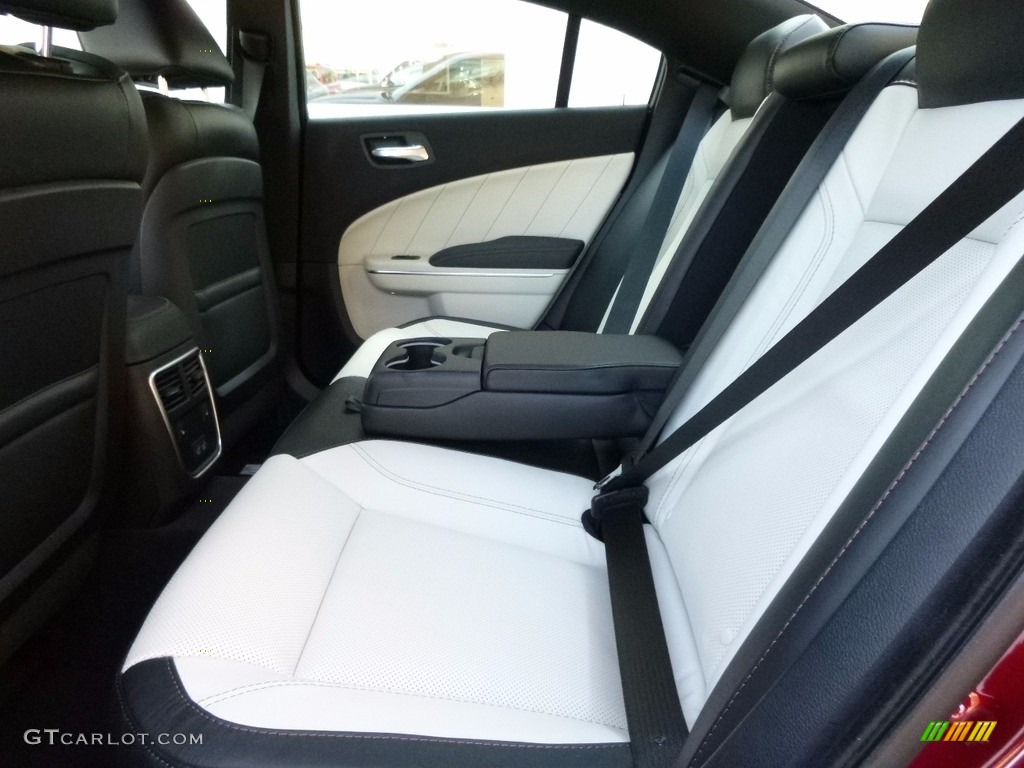 2017 Dodge Charger SXT AWD Rear Seat Photos