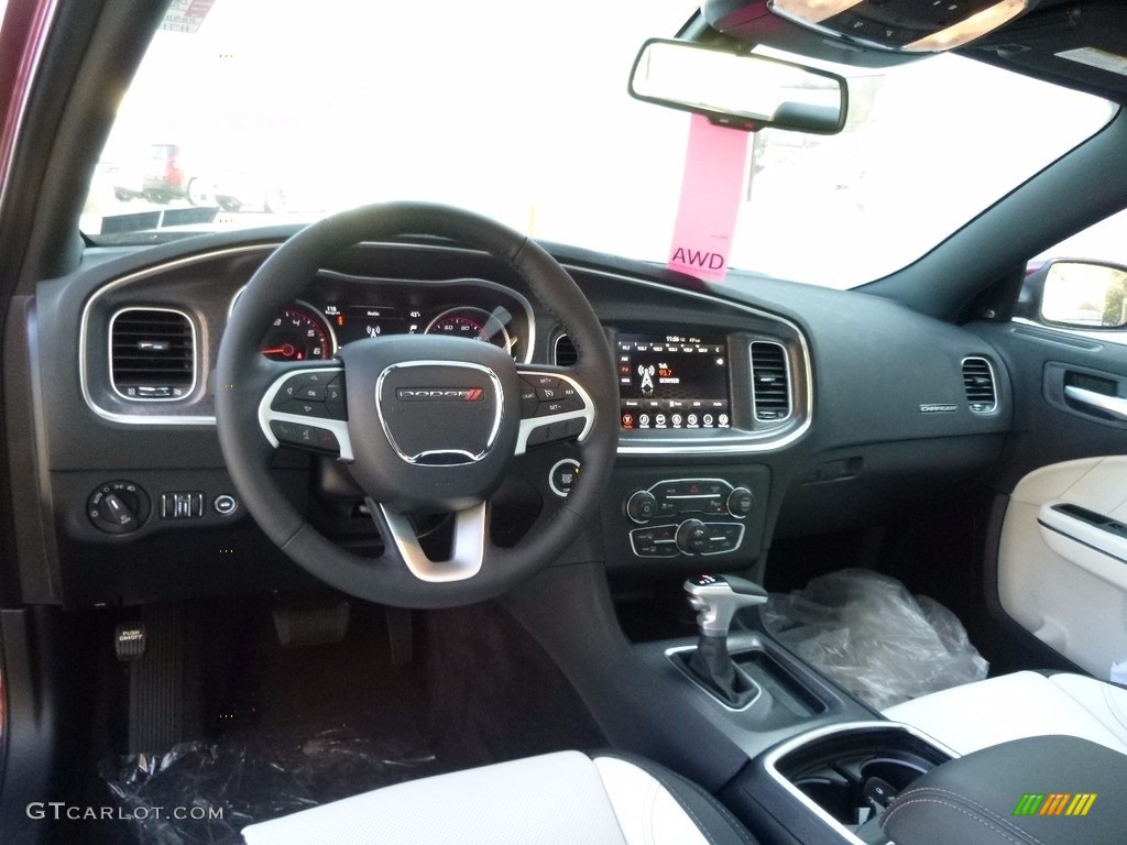 Black/Pearl Beige Interior 2017 Dodge Charger SXT AWD Photo #117070650