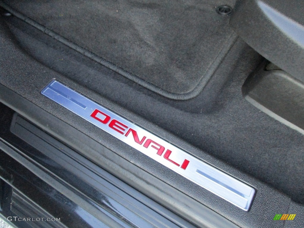 2013 Acadia Denali AWD - Carbon Black Metallic / Ebony photo #40