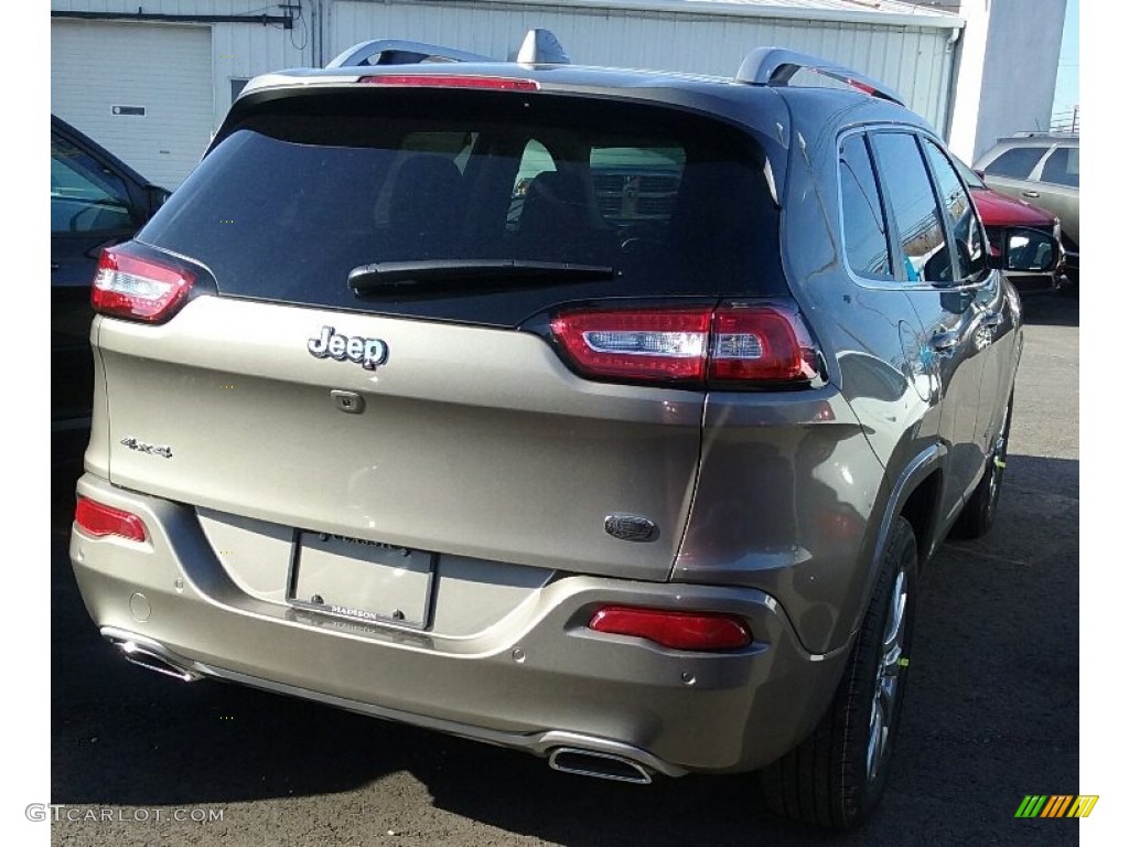 Light Brownstone Pearl 2017 Jeep Cherokee Overland 4x4 Exterior Photo #117073101
