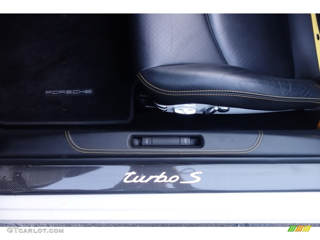 2012 911 Turbo S Cabriolet - Carrara White / Black photo #24