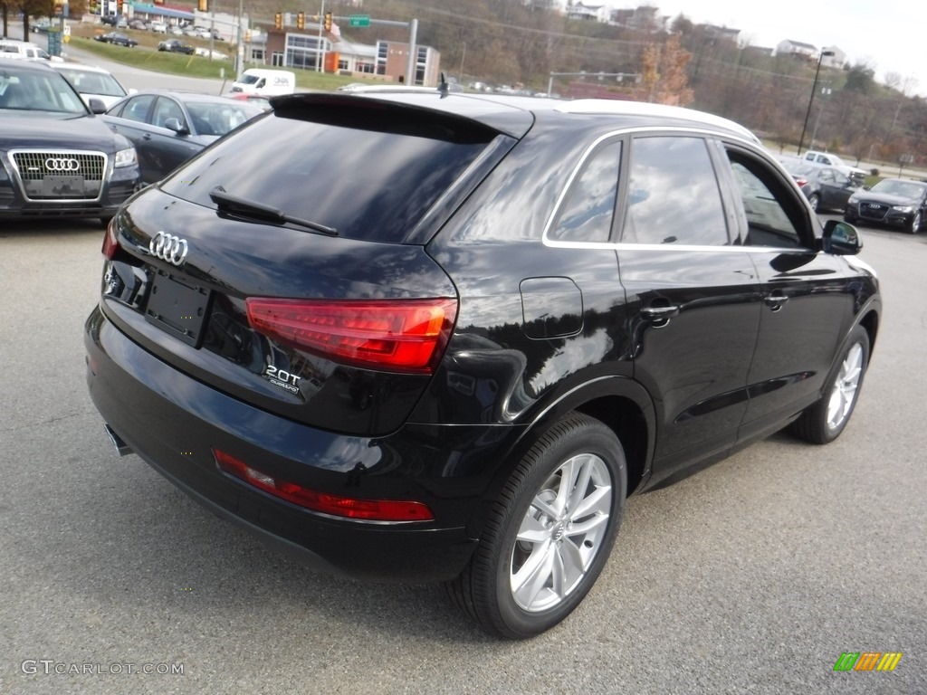 2017 Q3 2.0 TFSI Premium Plus quattro - Mythos Black Metallic / Black photo #11