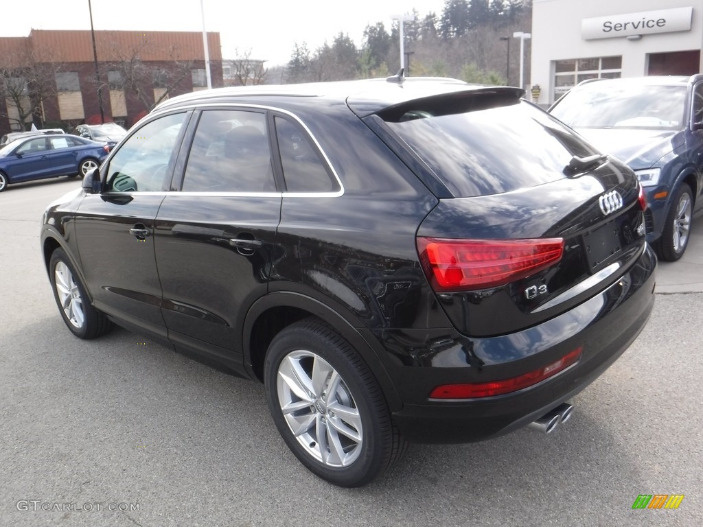 2017 Q3 2.0 TFSI Premium Plus quattro - Mythos Black Metallic / Black photo #14