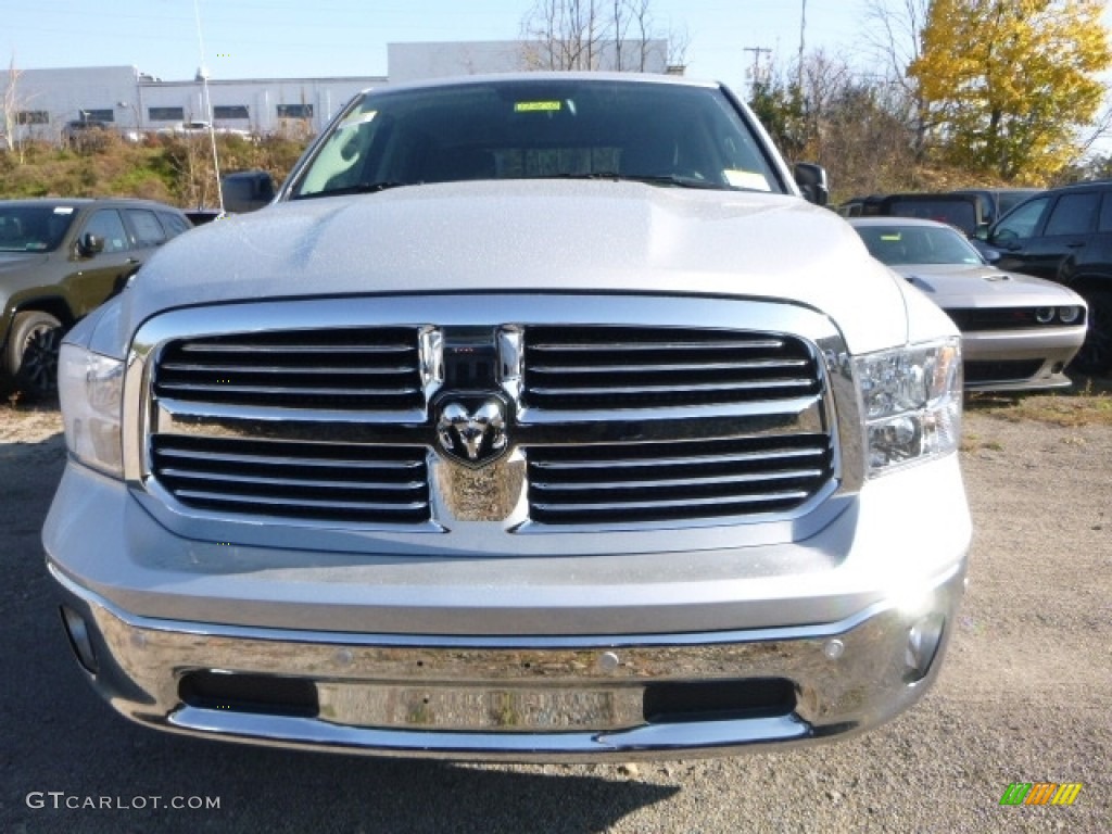 2017 1500 Big Horn Crew Cab 4x4 - Bright Silver Metallic / Black/Diesel Gray photo #10