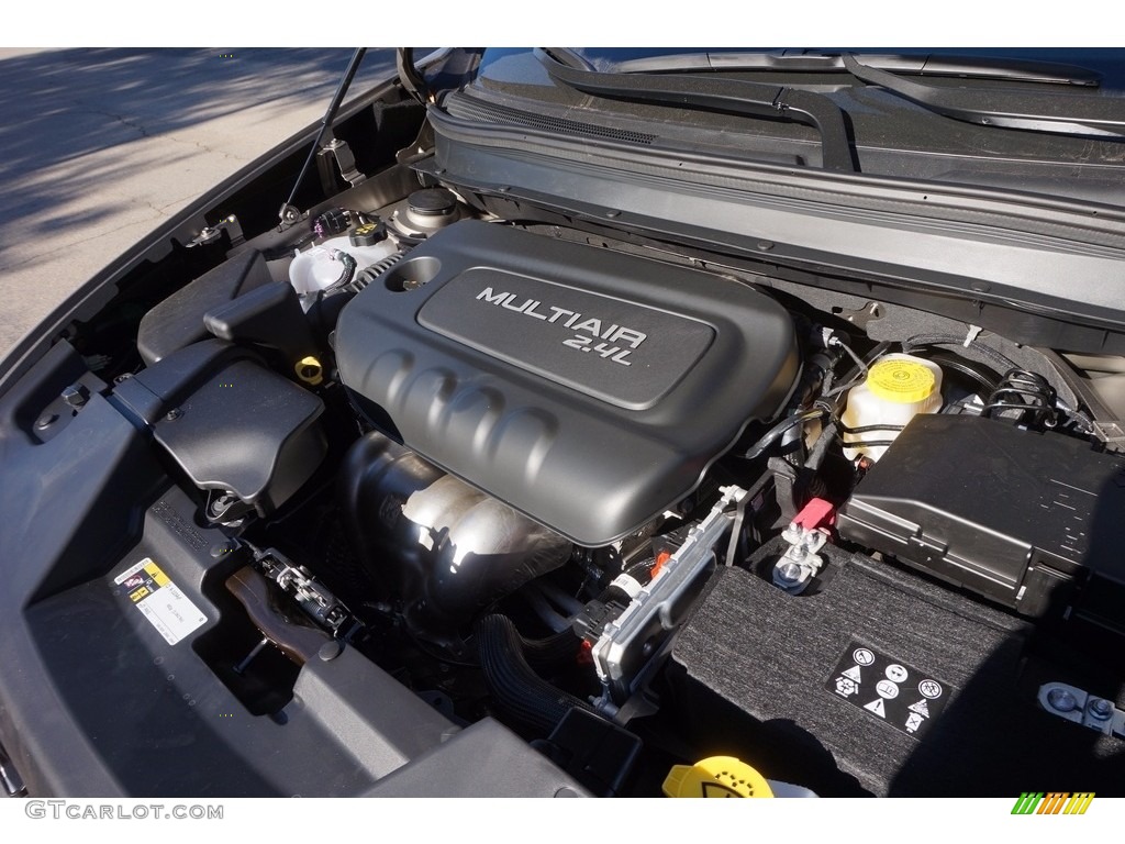 2017 Jeep Cherokee Latitude 2.4 Liter DOHC 16-Valve VVT 4 Cylinder Engine Photo #117083076