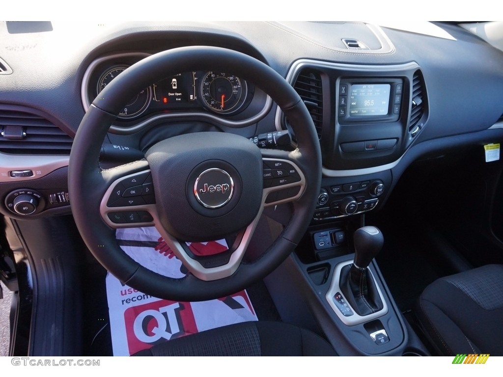 2017 Jeep Cherokee Latitude Black Dashboard Photo #117083823