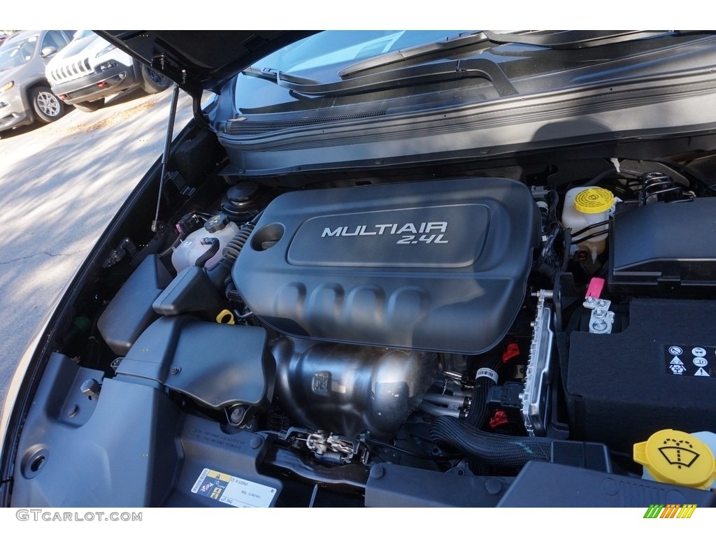 2017 Jeep Cherokee Latitude 2.4 Liter DOHC 16-Valve VVT 4 Cylinder Engine Photo #117083844