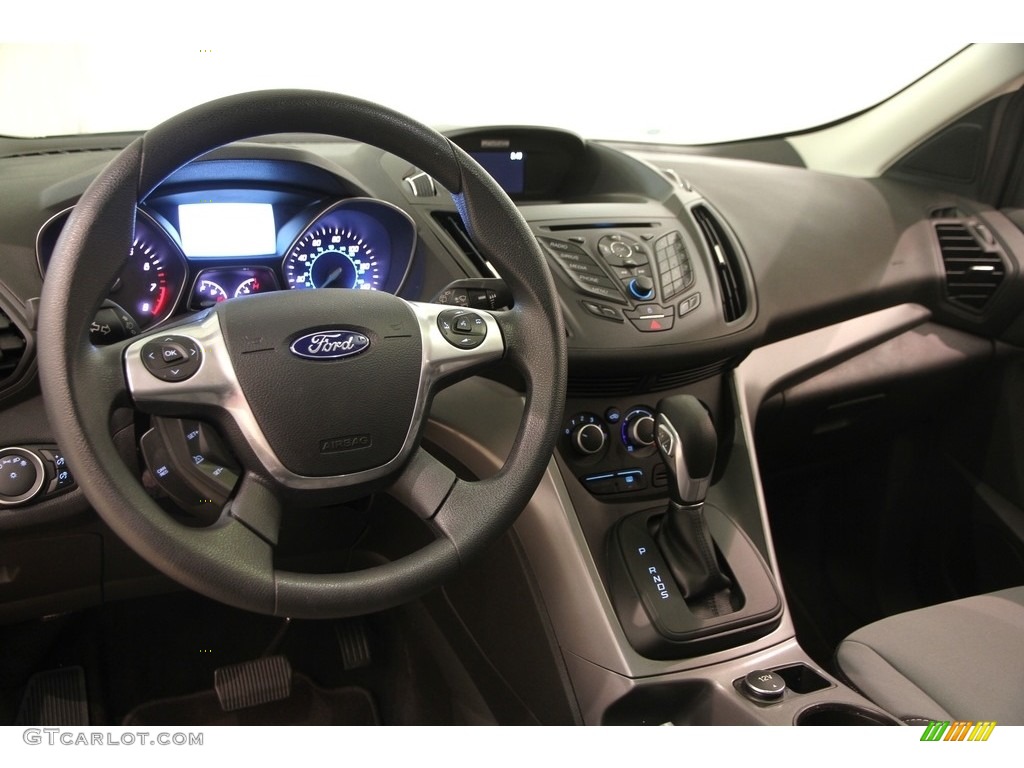 2016 Escape SE - Ruby Red Metallic / Charcoal Black photo #7