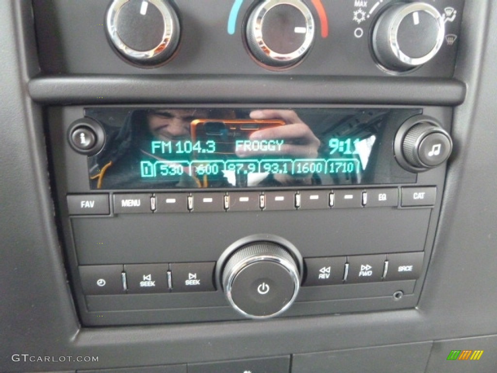 2017 GMC Savana Van 2500 Cargo Controls Photo #117085335