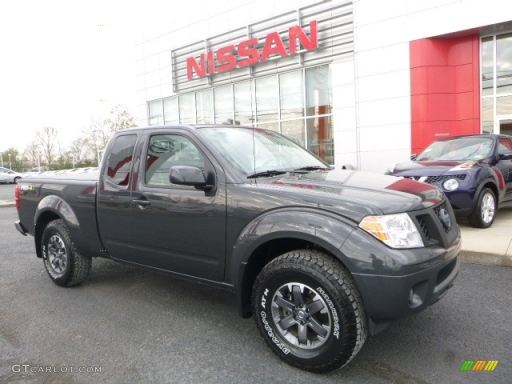 2015 Frontier SV King Cab 4x4 - Night Armor / Graphite photo #1