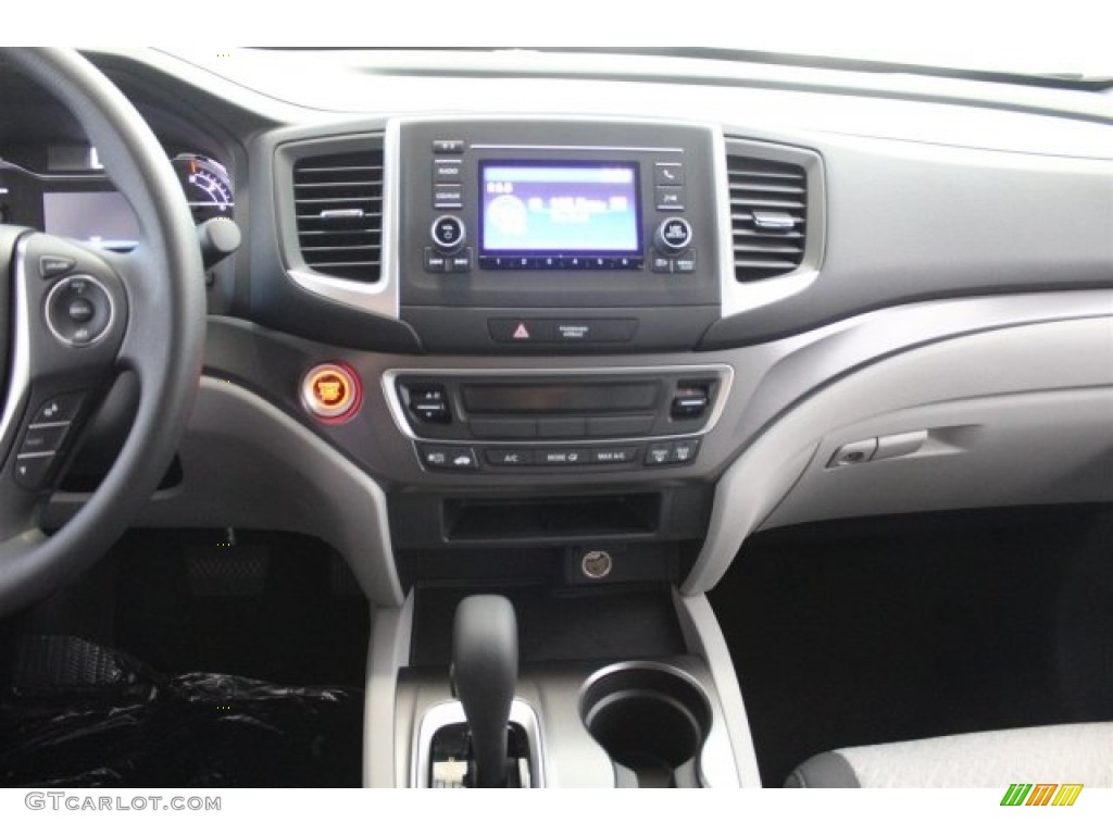 2017 Honda Ridgeline RT Navigation Photo #117087466