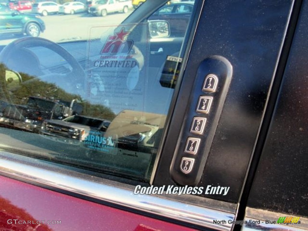2008 Taurus Limited AWD - Merlot Metallic / Camel photo #24