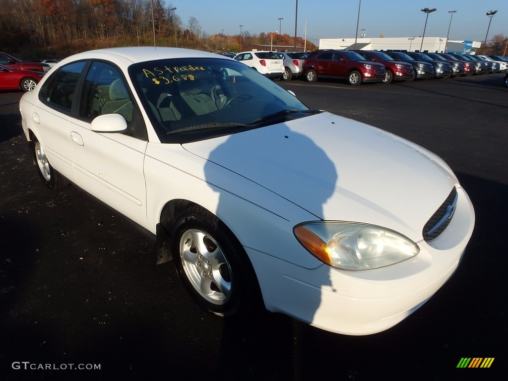 2003 Taurus SES - Vibrant White / Medium Graphite photo #5