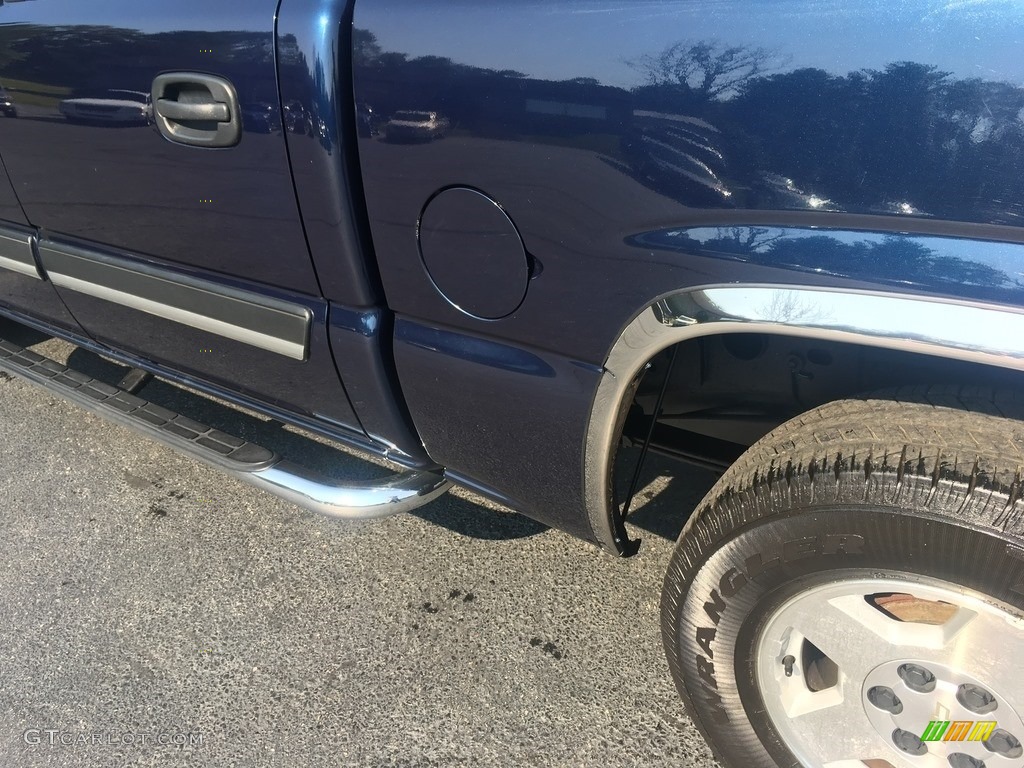 2005 Silverado 1500 LS Crew Cab 4x4 - Dark Blue Metallic / Dark Charcoal photo #25