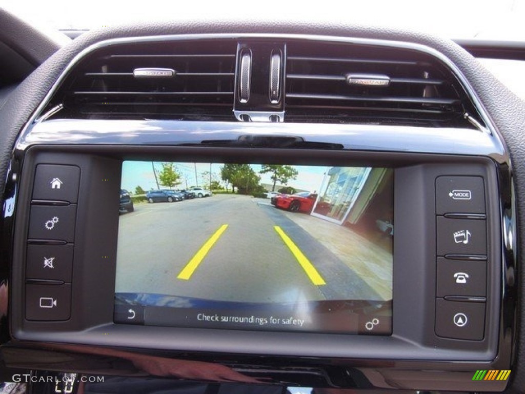 2017 Jaguar XE 20d Premium Controls Photo #117091966