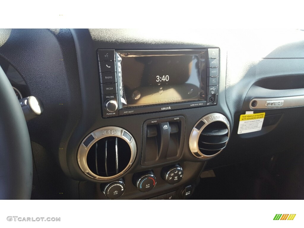 2017 Wrangler 75th Anniversary Edition 4x4 - Granite Crystal Metallic / Black/Dark Saddle photo #10