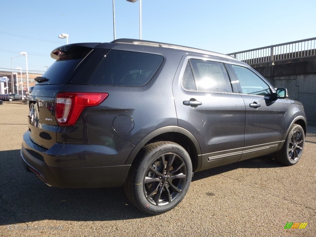 2017 Smoked Quartz Ford Explorer XLT 4WD 117091166 Photo 2 GTCarLot