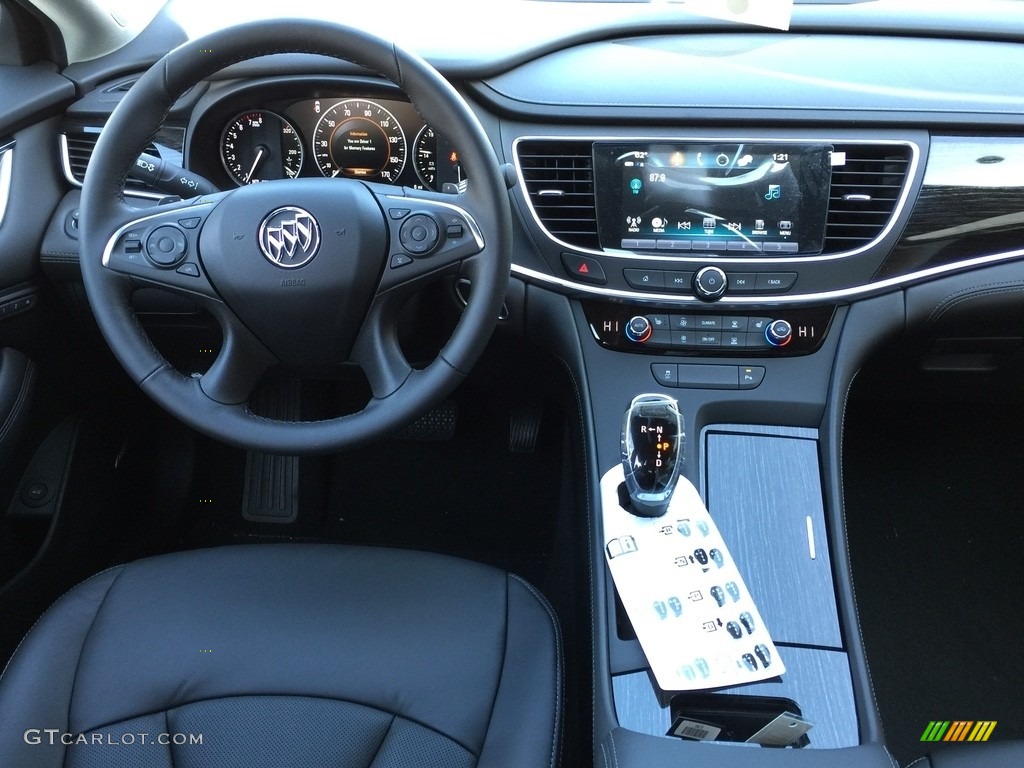 2017 Buick LaCrosse Essence Dashboard Photos