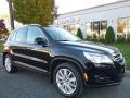 Deep Black Metallic - Tiguan SE 4Motion Photo No. 7