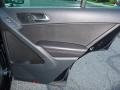 Deep Black Metallic - Tiguan SE 4Motion Photo No. 19
