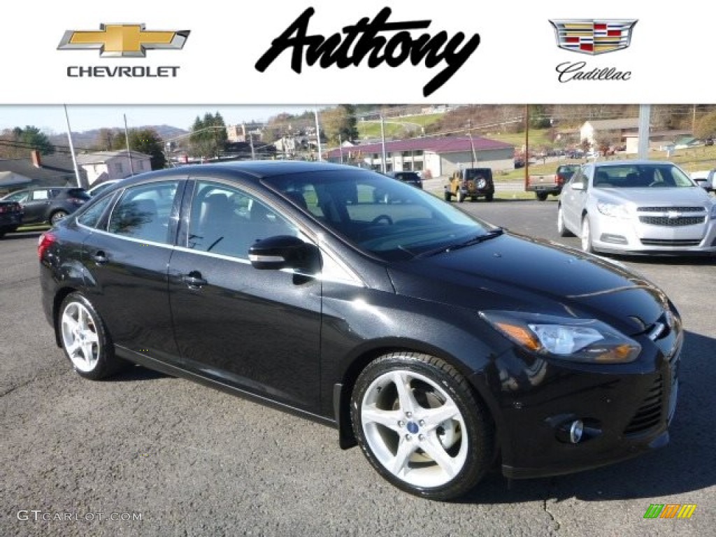 2013 Focus Titanium Sedan - Tuxedo Black / Charcoal Black photo #1