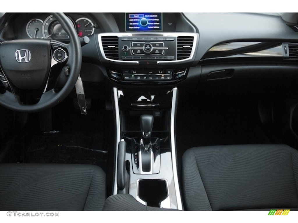 2017 Accord LX Sedan - Modern Steel Metallic / Gray photo #12