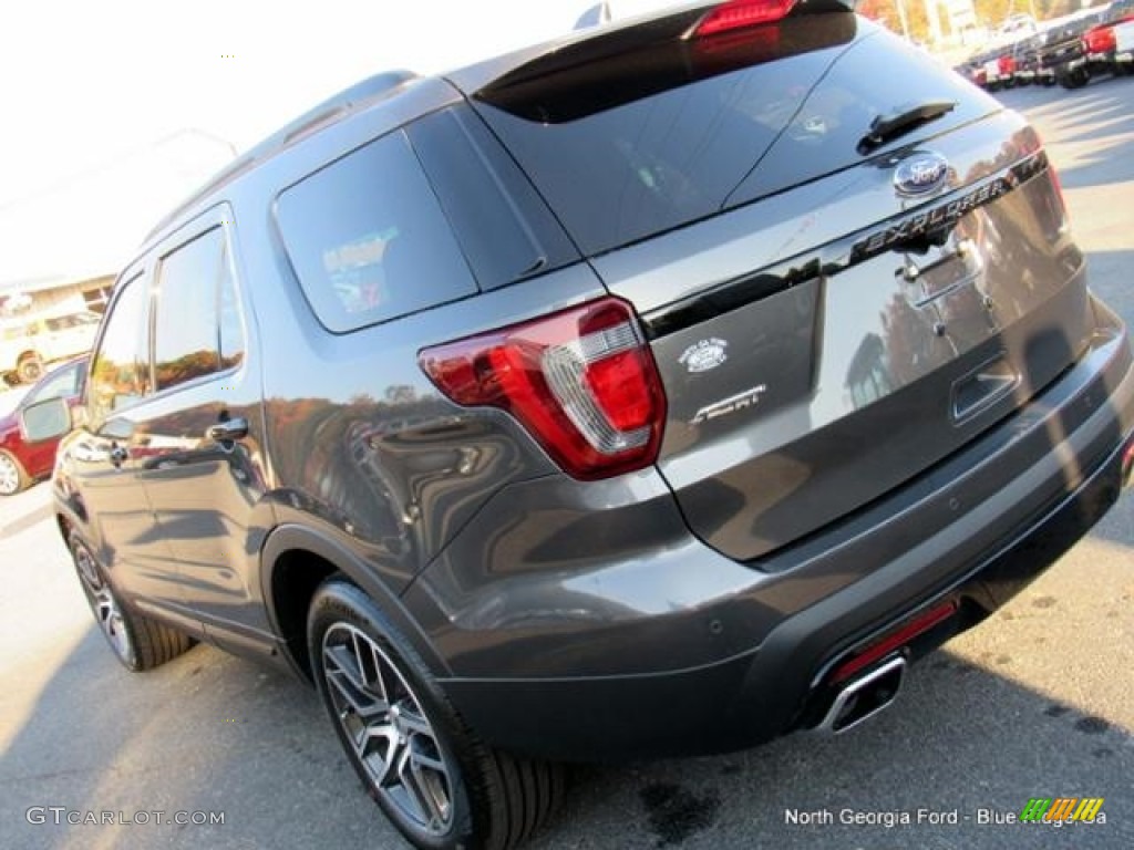 2017 Explorer Sport 4WD - Magnetic / Ebony Black photo #39