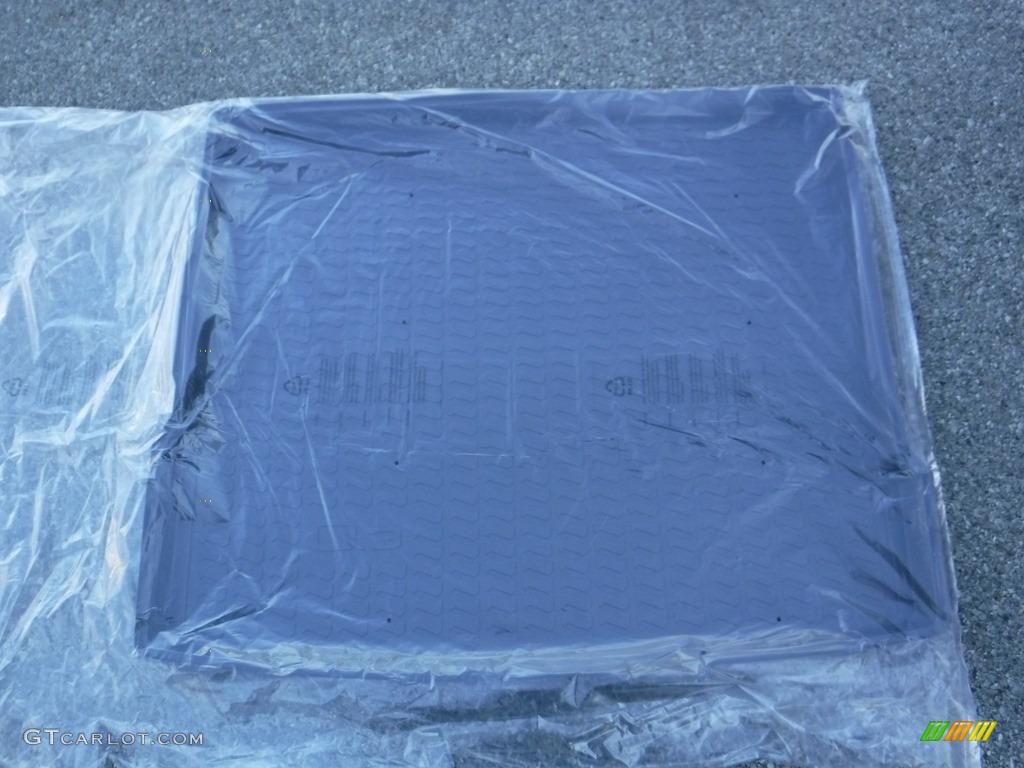 2017 Q3 2.0 TFSI Premium Plus quattro - Monsoon Gray Metallic / Black photo #38