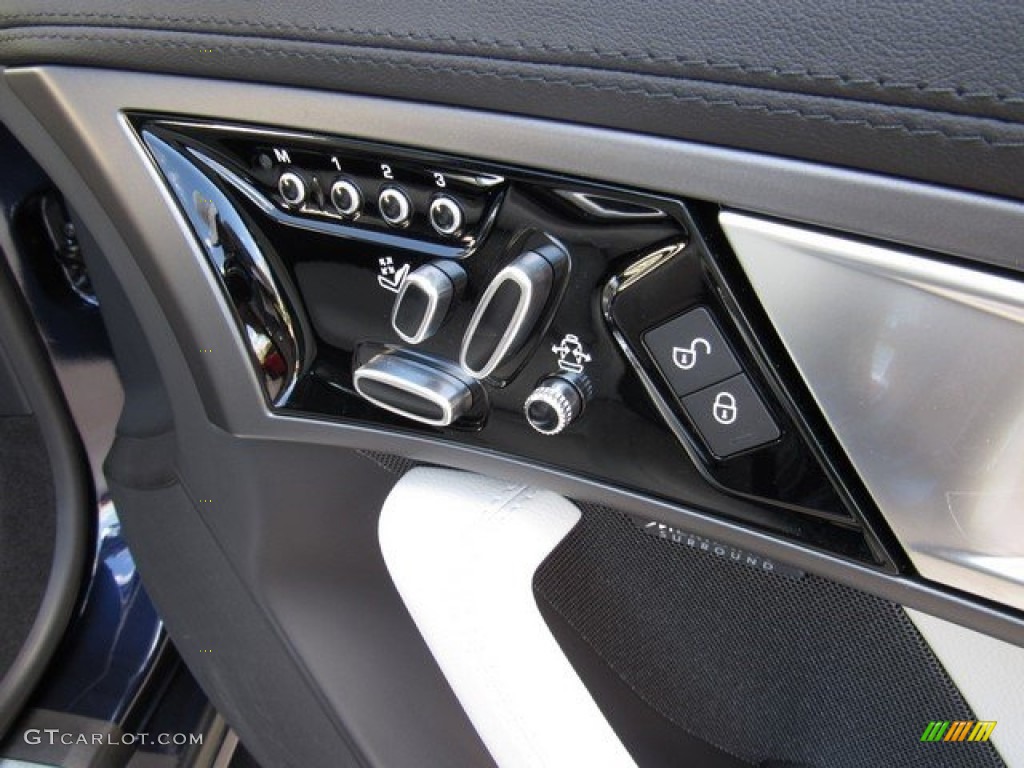 2017 Jaguar F-TYPE S Coupe Controls Photo #117122047