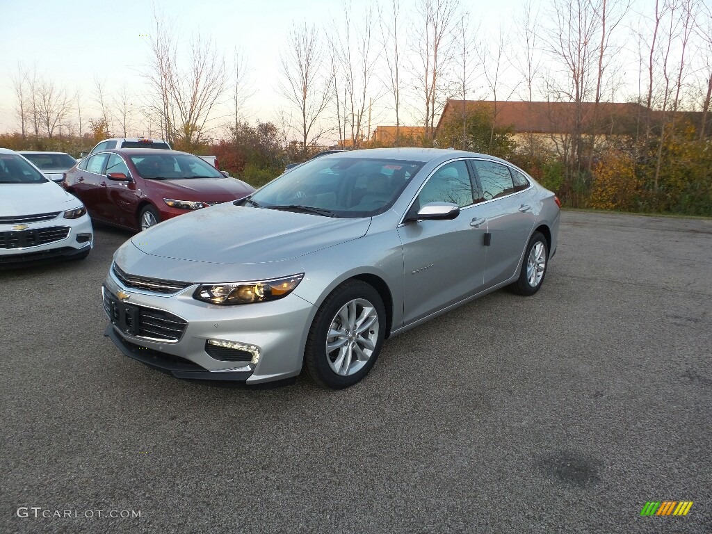 2017 Silver Ice Metallic Chevrolet Malibu LT 117091486 Photo 5