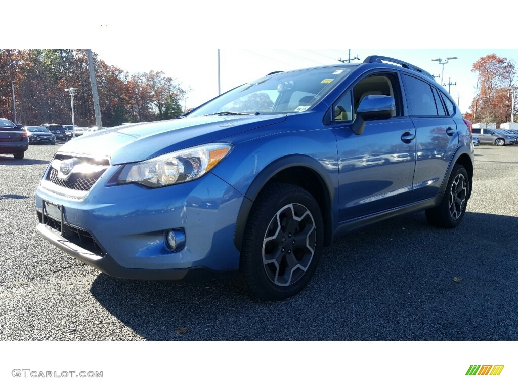 2014 XV Crosstrek 2.0i Premium - Quartz Blue Pearl / Ivory photo #3
