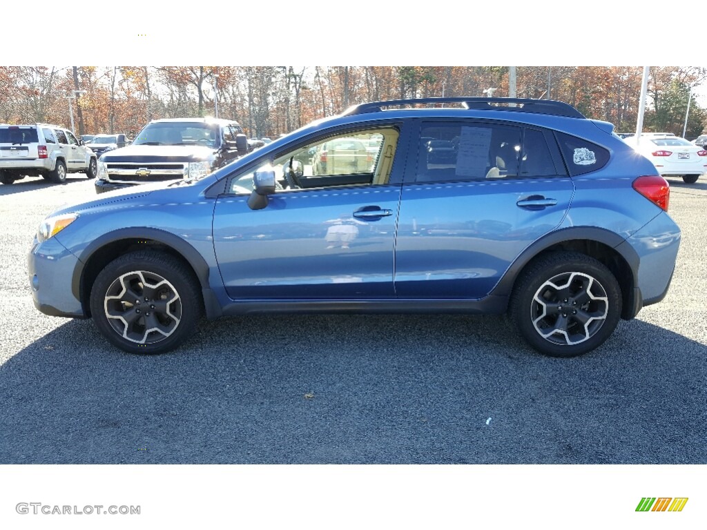 2014 XV Crosstrek 2.0i Premium - Quartz Blue Pearl / Ivory photo #4