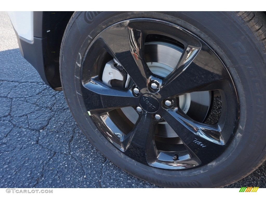 2017 Cherokee Sport Altitude - Bright White / Black photo #12