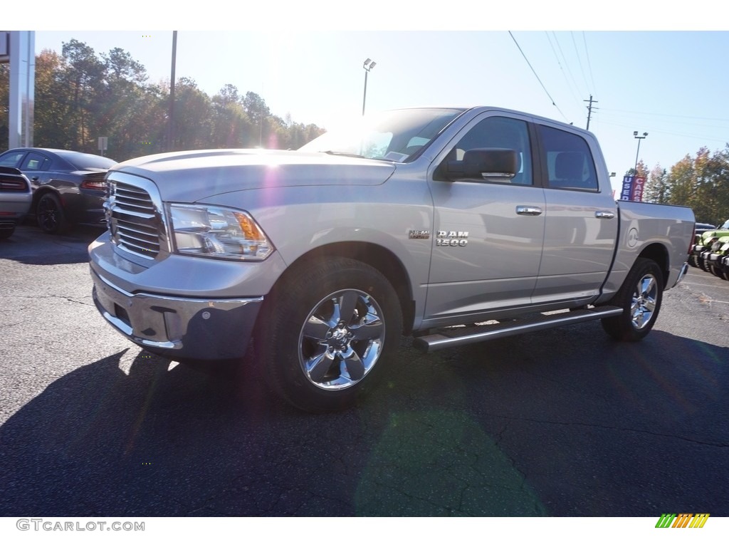 2017 1500 Big Horn Crew Cab - Bright Silver Metallic / Black/Diesel Gray photo #3